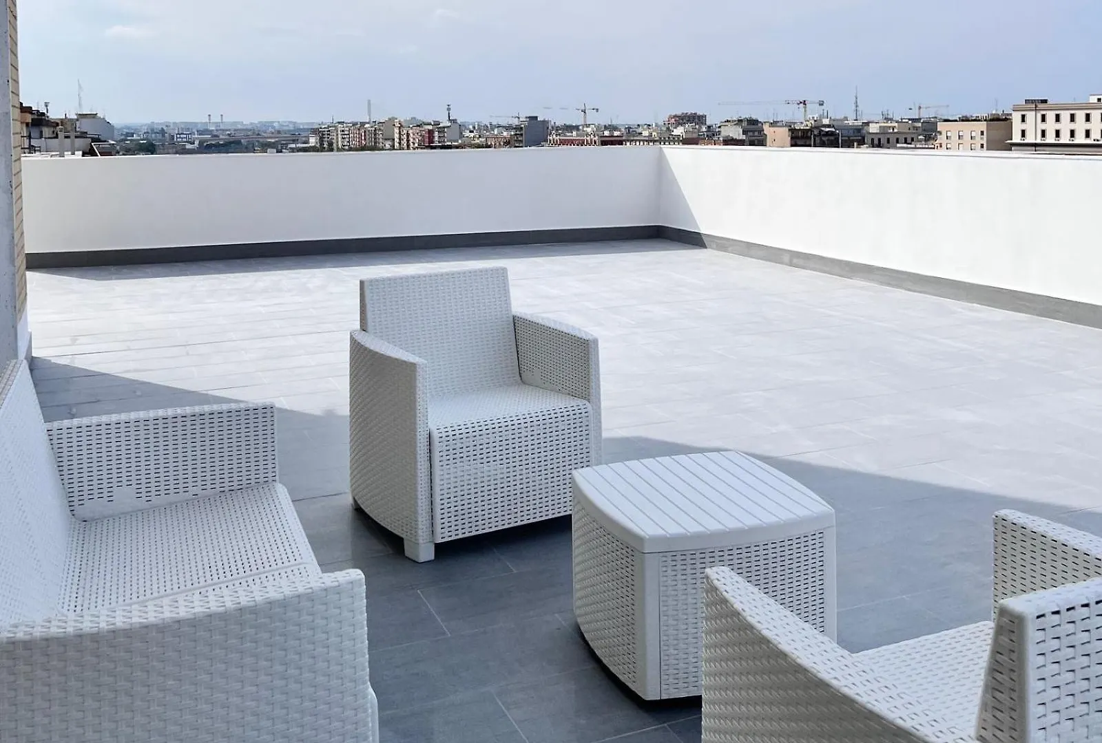 Terrazza Capruzzi Apartment Bari 0*,